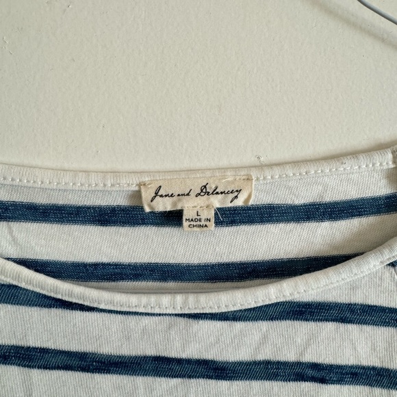 JANE AND DELANCEY cold shoulder top - size L - EUC - Anthropologie - Picture 2 of 3